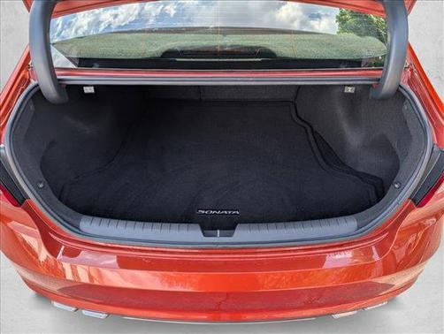 Urban Sunset 2015 Hyundai SONATA Sport 2.0T