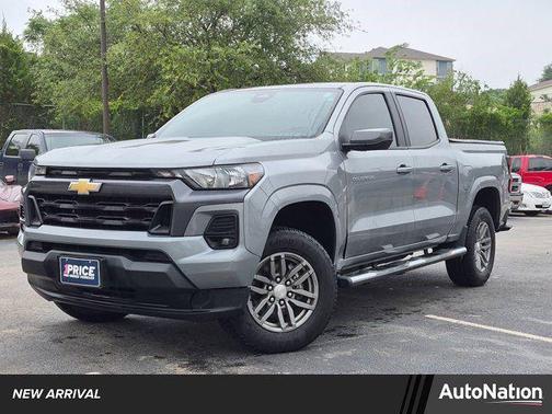 Sterling Gray Metallic 2024 Chevrolet Colorado LT