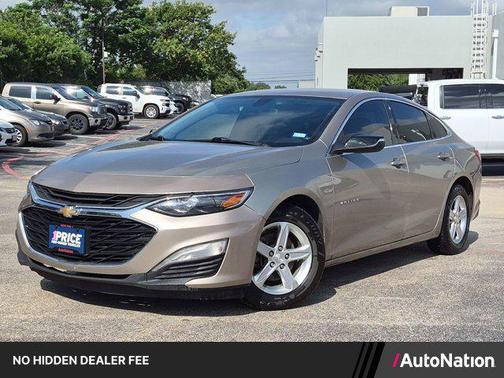 Mineral Gray Metallic 2022 Chevrolet Malibu FWD LT