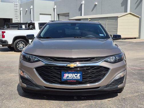 Mineral Gray Metallic 2022 Chevrolet Malibu FWD LT