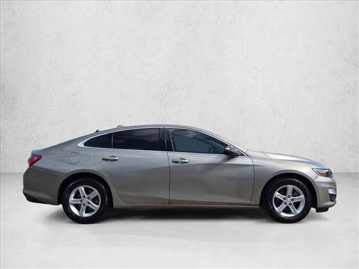 Mineral Gray Metallic 2022 Chevrolet Malibu FWD LT