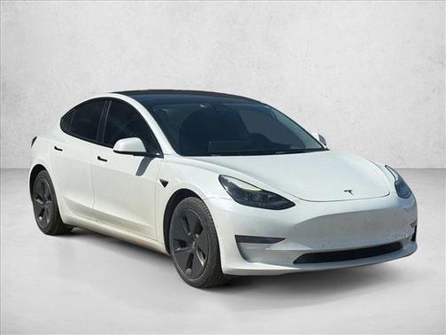Pearl White Multi-Coat 2022 Tesla Model 3 Standard Range