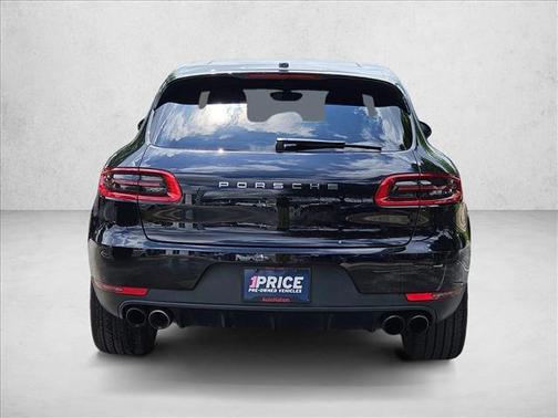 Jet Black Metallic 2018 Porsche Macan Macan