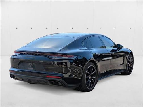 2022 Porsche Panamera 4S