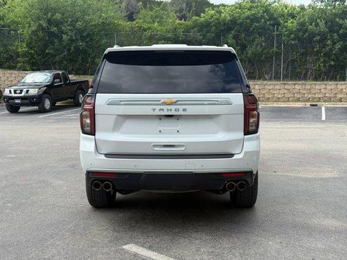 Iridescent Pearl Tricoat 2023 Chevrolet Tahoe 4WD High Country