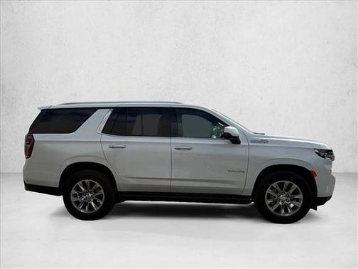 Iridescent Pearl Tricoat 2023 Chevrolet Tahoe 4WD High Country