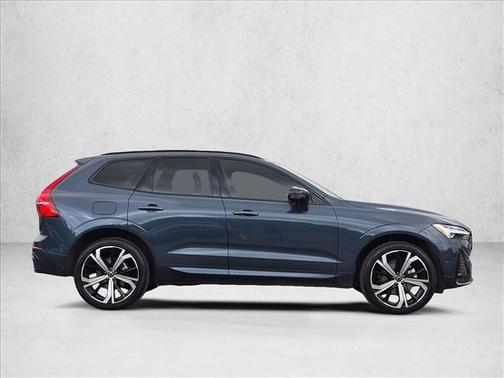 Denim Blue Metallic 2025 Volvo XC60 B5 Ultra