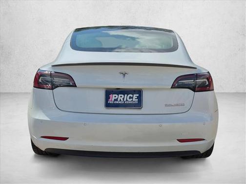 Pearl White Multi-Coat 2021 Tesla Model 3 Performance