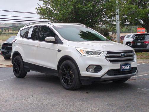 White Platinum Metallic Tri-Coat 2017 Ford Escape Titanium