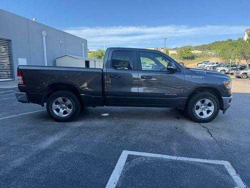 Granite Crystal Metallic Clearcoat 2022 RAM 1500 Big Horn/Lone Star