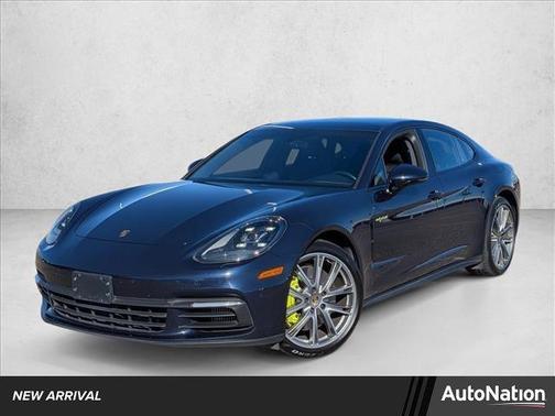 2019 Porsche Panamera 4