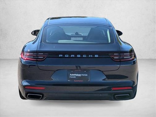 2019 Porsche Panamera 4