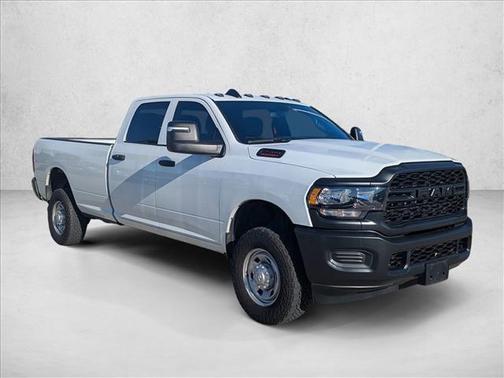 2024 RAM 2500 Tradesman Crew Cab 4x4 8' Box