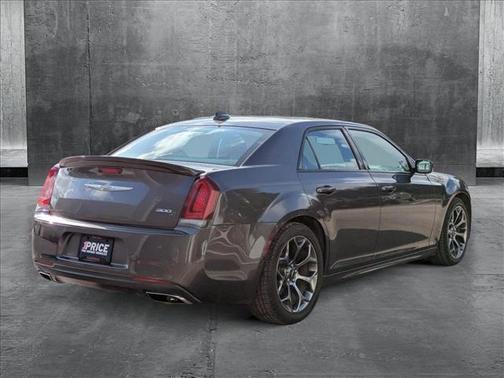 2018 Chrysler 300 S