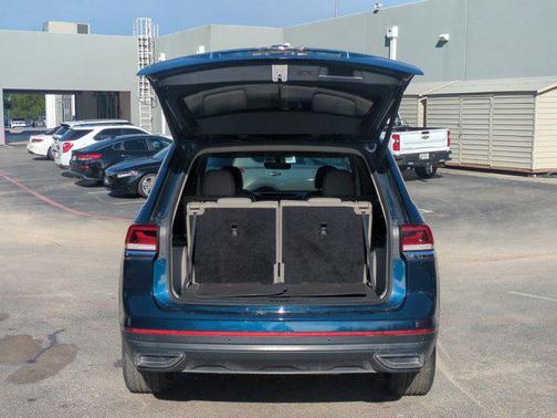 2022 Volkswagen Atlas 2.0T SE w/Technology