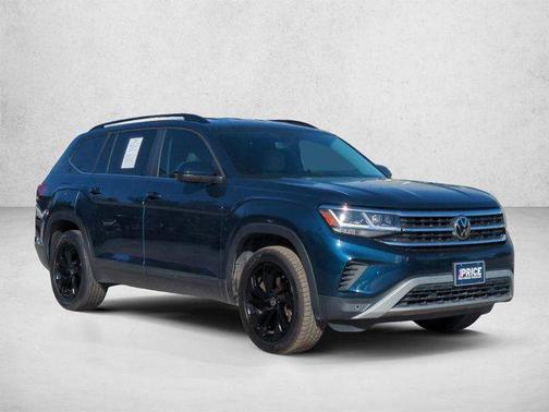 Tourmaline Blue Metallic 2022 Volkswagen Atlas 2.0T SE w/Technology