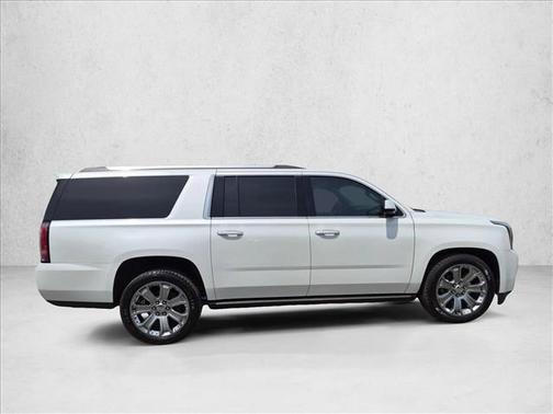 White Frost Tricoat 2019 GMC Yukon XL Denali