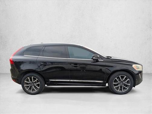2017 Volvo XC60 T6 Dynamic