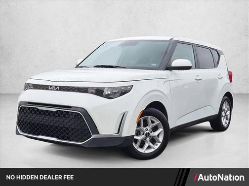 Snow White Pearl 2024 Kia Soul LX