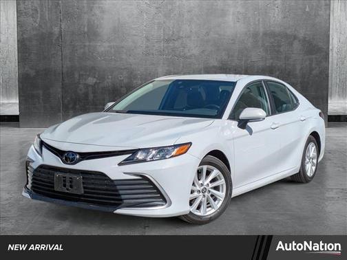 2024 Toyota Camry LE