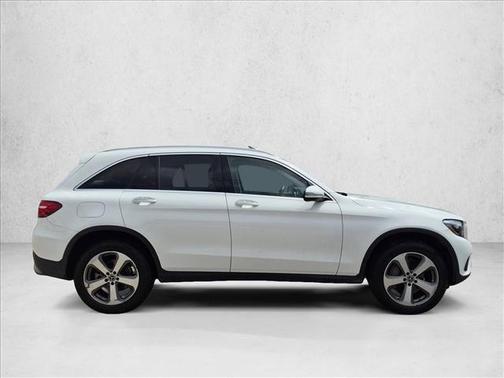 White 2017 Mercedes-Benz GLC 300 Base