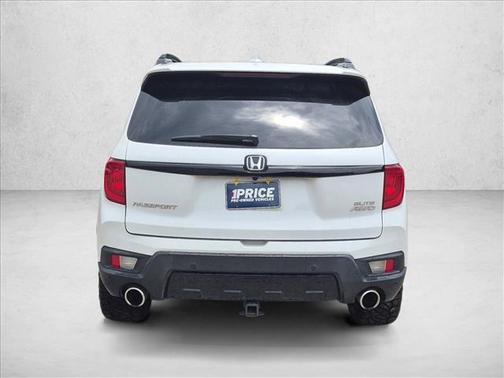 Platinum White Pearl 2022 Honda Passport AWD Elite