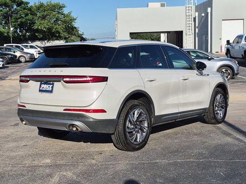 Ceramic Pearl Metallic Tinted Clearcoat 2023 Lincoln Corsair Standard