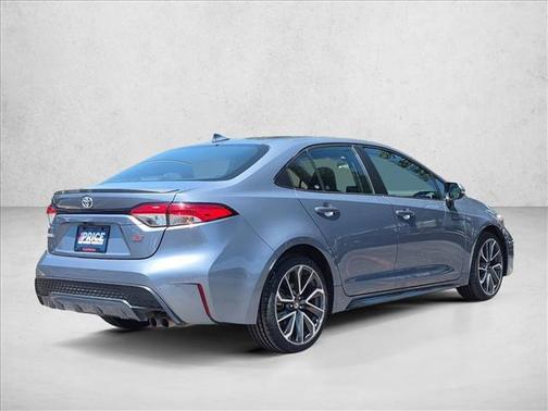 Silver/Gray 2022 Toyota Corolla SE