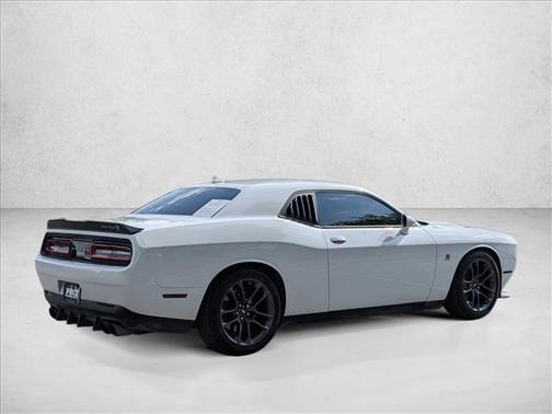 White Knuckle Clearcoat 2023 Dodge Challenger R/T Scat Pack