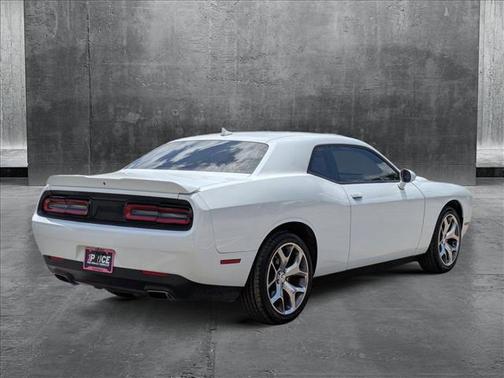 2015 Dodge Challenger SXT Plus