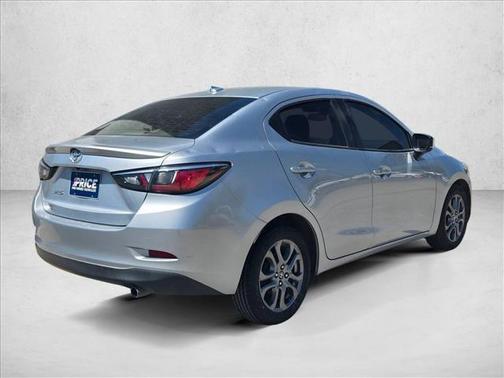 2019 Toyota Yaris Sedan LE