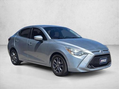 2019 Toyota Yaris Sedan LE