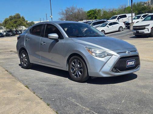 2019 Toyota Yaris Sedan LE
