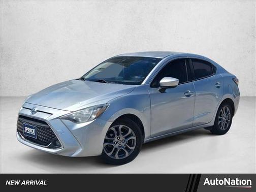 2019 Toyota Yaris Sedan LE