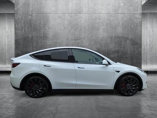 2022 Tesla Model Y Performance Dual Motor All-Wheel Drive