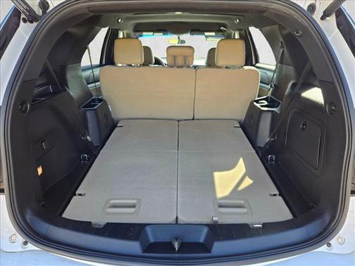 Oxford White 2016 Ford Explorer XLT