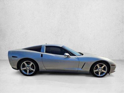 2005 Chevrolet Corvette Base