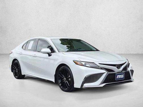 Wind Chill Pearl 2021 Toyota Camry XSE