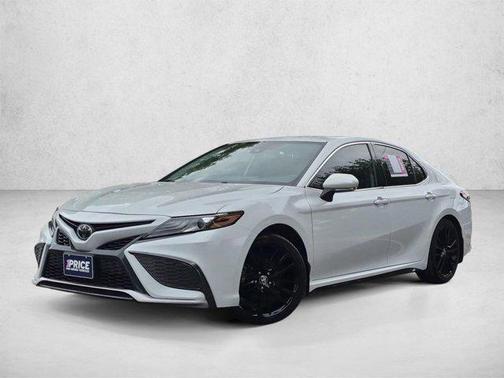 Wind Chill Pearl 2021 Toyota Camry XSE