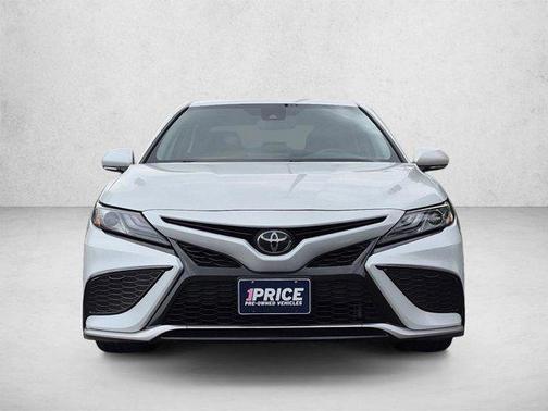 Wind Chill Pearl 2021 Toyota Camry XSE