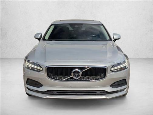 2018 Volvo S90 T5 Momentum