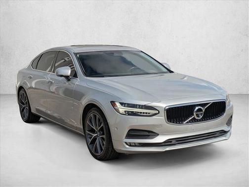 2018 Volvo S90 T5 Momentum