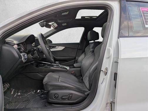 2022 Audi A4 Prestige 45 TFSI S line quattro S tronic
