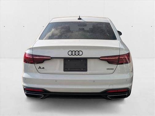 2022 Audi A4 Prestige 45 TFSI S line quattro S tronic