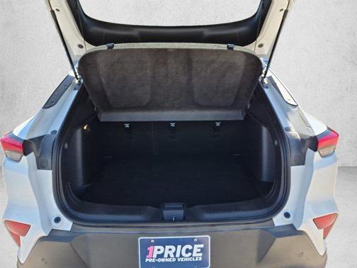 Summit White 2026 Buick Envista Preferred FWD