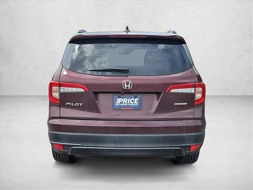 Deep Scarlet Pearl 2022 Honda Pilot 2WD Special Edition