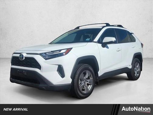 2022 Toyota RAV4 Hybrid XLE