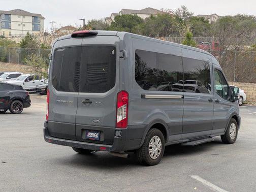 2022 Ford Transit-350 XLT