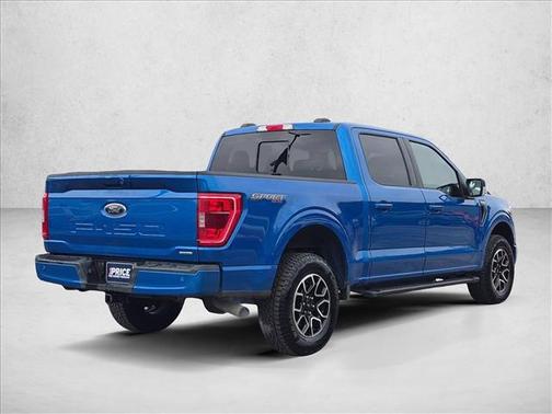 Velocity Blue Metallic 2021 Ford F-150 XLT