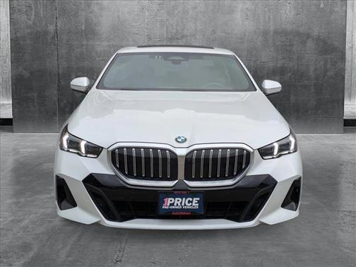 2024 BMW 530 i xDrive